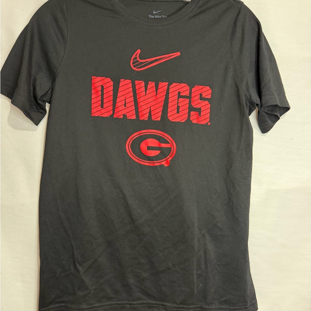 Nike Black and Red Men's Shirt